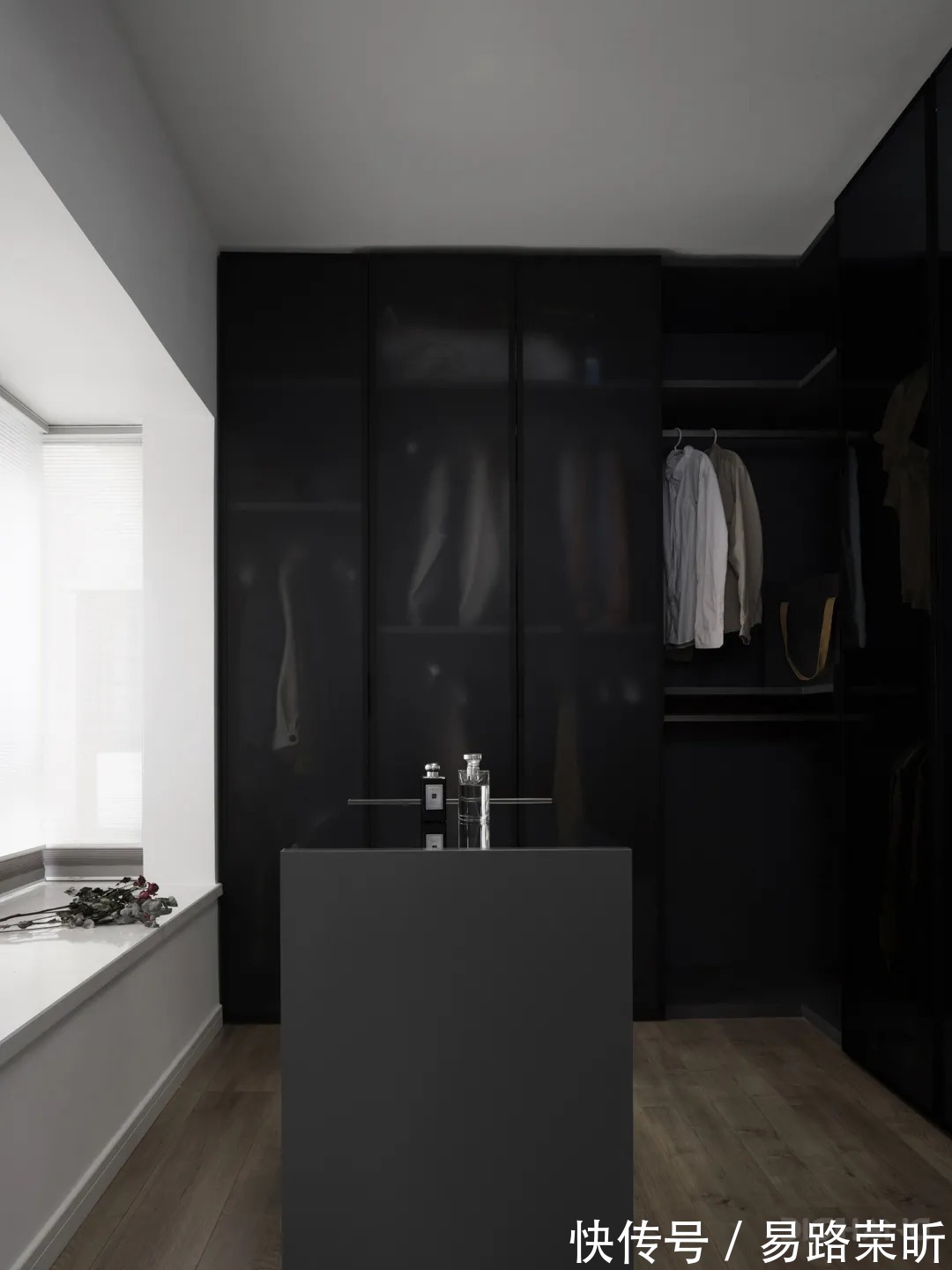 干湿分区|118㎡现代简约风三居,月球元素的运用、太空舱书房的设计,有趣