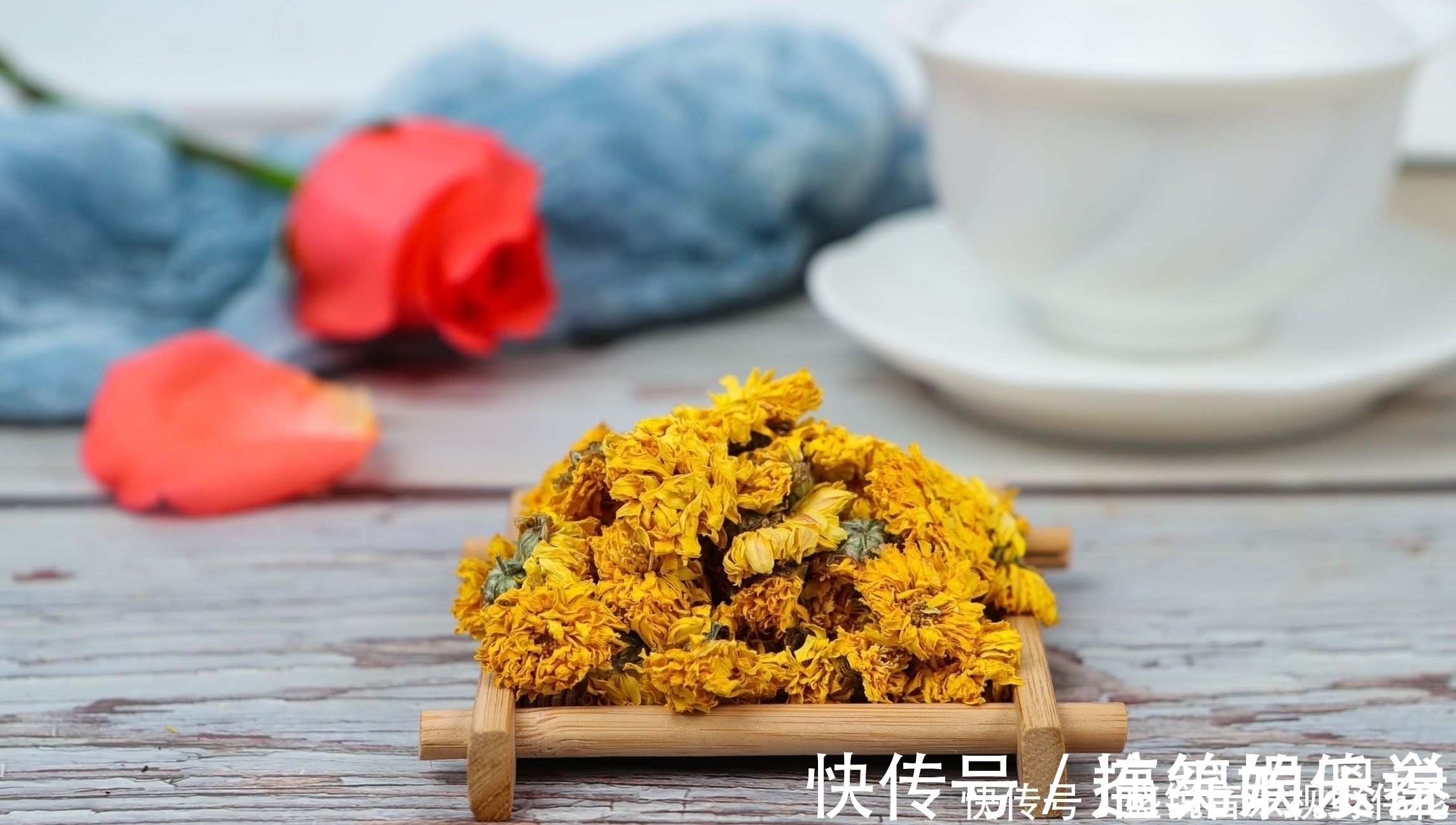 菊花茶|决明子泡水功效多，按照这个“公式”，补肝明目，血栓或偷偷溜走