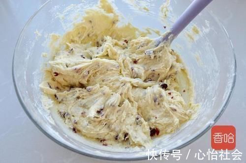 有了这个方子，你再也不会去买蛋糕了，香甜细腻得一塌糊涂巨好吃