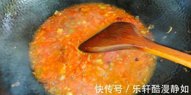 生菜|入秋后,别忘了“多吃酸”,这道“酸汤水煮菜”要吃,开胃抗秋燥
