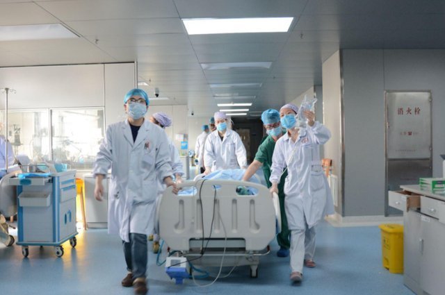 老年人|五十岁之后坚持跑步,对身体有益还是有害?56岁大爷告诉你答案