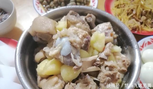 猪脚|今天回娘家，妈妈做了一大桌子的菜，都是妈妈的味道！