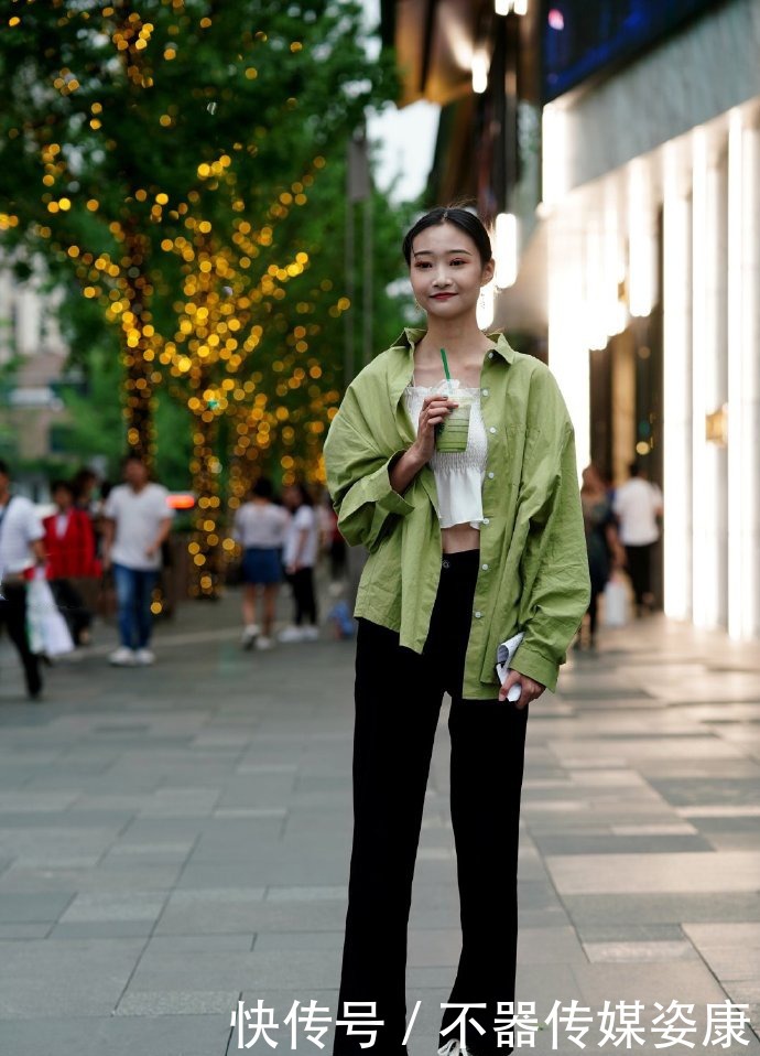 小姐姐|小姐姐自带甜美气质,娇小可爱,身材苗条婀娜