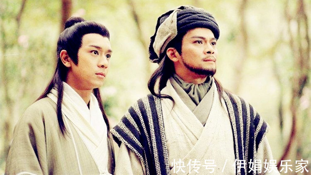 慕容复#慕容复做梦都想复国,为什么不笼络乔峰和段誉