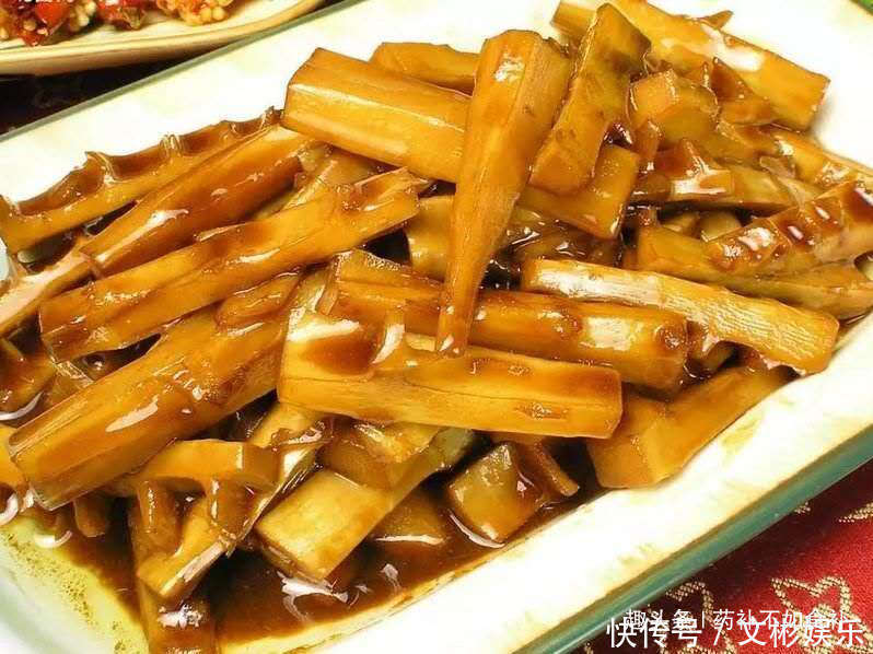 简单美味的家常菜,吃到嘴里满口留香,味道比饭店还好,百吃不腻