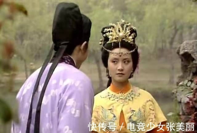 贾琏#王熙凤究竟有没有红杏出墙,与侄子贾蓉有染?贾蓉酒后道出真相