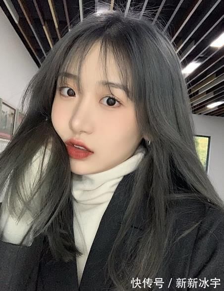 黄色|黄色发色曾经OUT了!2021年盛行这3款发色,显白还上层次