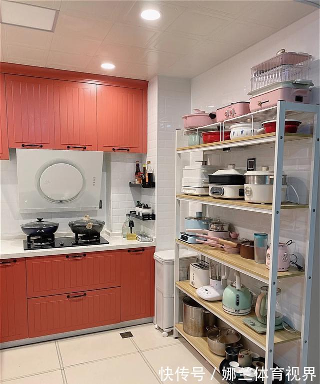 墙面|她家88平米,进屋就被阳台迷住了,全屋更是温馨又治愈,好舒服