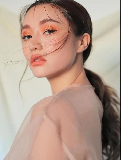 你会正确喷香水吗?香水如何存放?如何正确试香?这些你都知道吗?