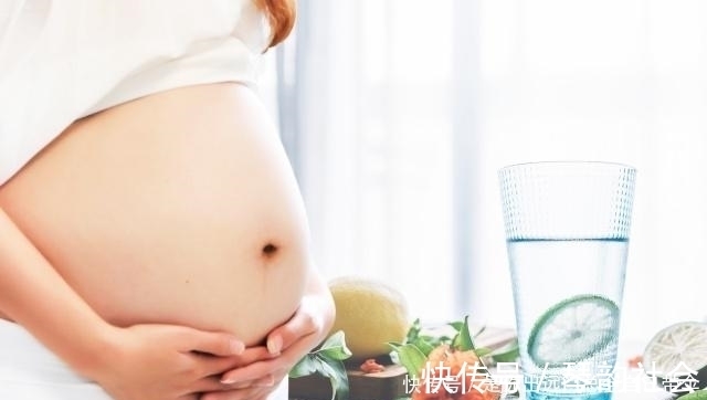 喝水|怀孕后容易口渴,孕妇喝水要注意这几方面,孕妈不要喝错了