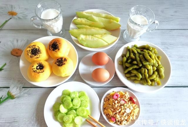  三伏天的早餐意外走红，天热早餐更精美营养足，网友：生活美如诗