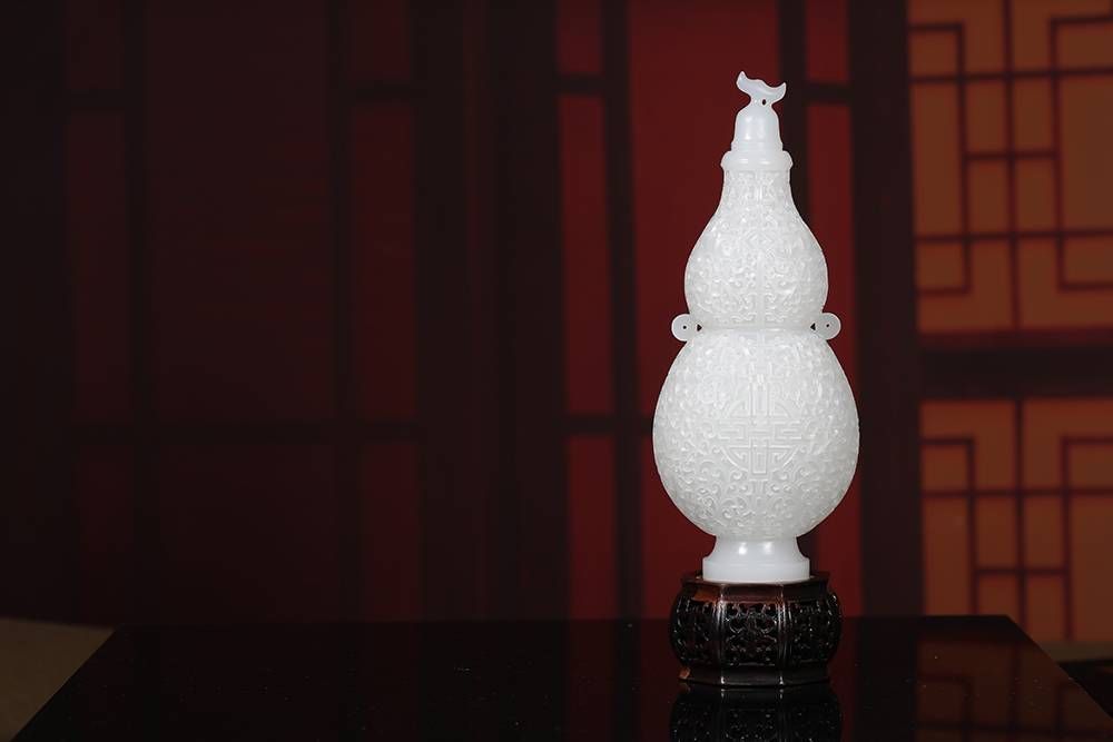 玉石雕刻&器物有灵,匠人初心丨藏玉直播中国玉石雕刻大师范栋强精品拍落锤