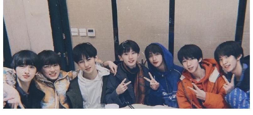 丁程鑫兩次缺席時代少年團節(jié)目錄制，公司沒任何補償，隊友很愛他