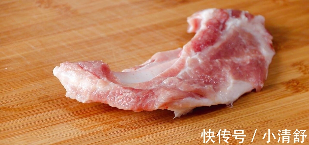 大蒜头|一盘大蒜,2块猪脆骨,先炸后炒,简单两步就能搞定,好吃不难做