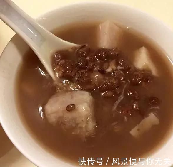 红豆|女人吃点“碱性食物”，隔夜排出臭便，肠道通畅了，补血，润肤又瘦身