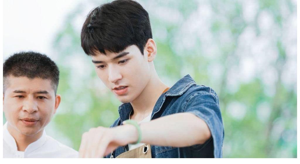 《中餐厅5》“炒作”大于炒菜，嘉宾相处太尴尬，收视悬了？