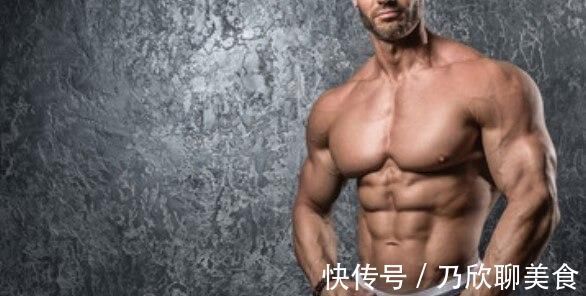 平板凳|不要把卧推练歪了这样练卧推才能把胸肌真正练大