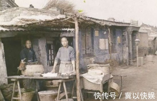 小老板给客人做饭用错了水,想不到却因此平步青云