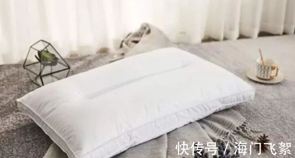 不管枕头多脏多黄,不用一滴水,不拆洗,立马洁净如新