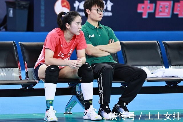 北京女排|拒绝连败!江苏女排刮起青春风暴横扫前冠军,上海赢下强强对话