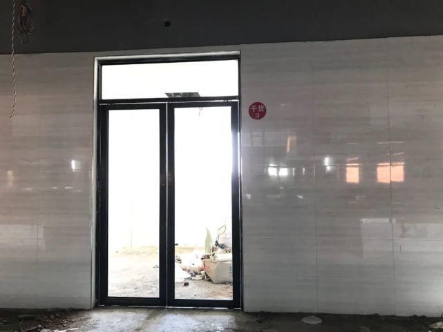 商户|这个菜市场上下二层，95个店面，94个摊位，摸底登记火热进行中。