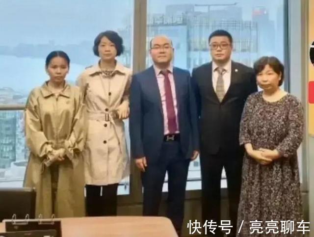 姚策|熊磊律师拒绝房产归还许敏，引起大批网友抗议，许敏感动不已