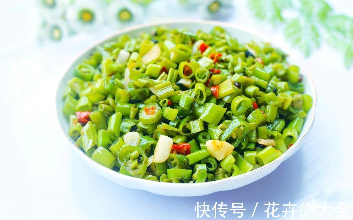 豆豉|秋天要多吃空心菜，鲜嫩又好吃，简单炒一炒就上桌，家人抢着吃