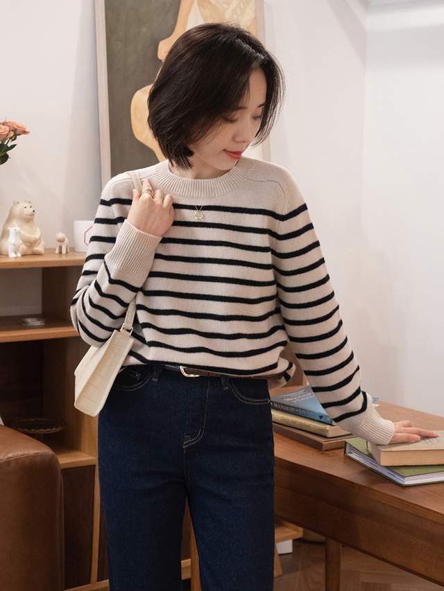 羽绒服 秋冬穿搭指南,普通女生也能把这几套穿出高级感,气质优雅又洋气