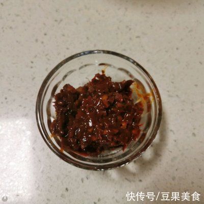 吃着比肉还鲜，嘴馋就吃红火热辣水煮牛蛙