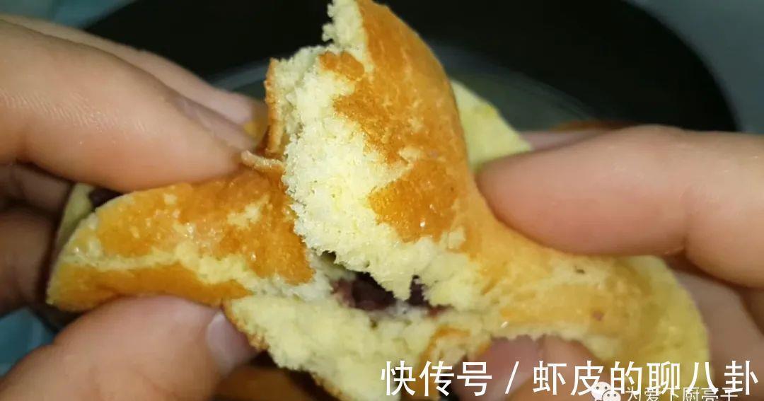 第一次用电饼铛做蛋糕，没想到这么简单，孩子说比卖的香，真解馋