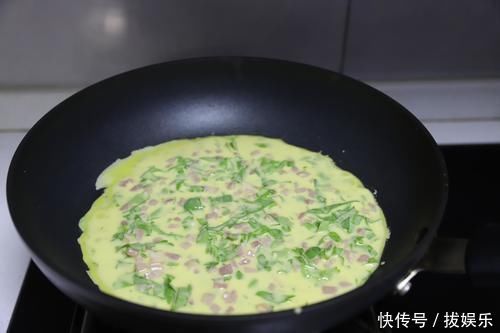 早起10分钟,给家人做道早餐饼,柔软劲道,营养丰富