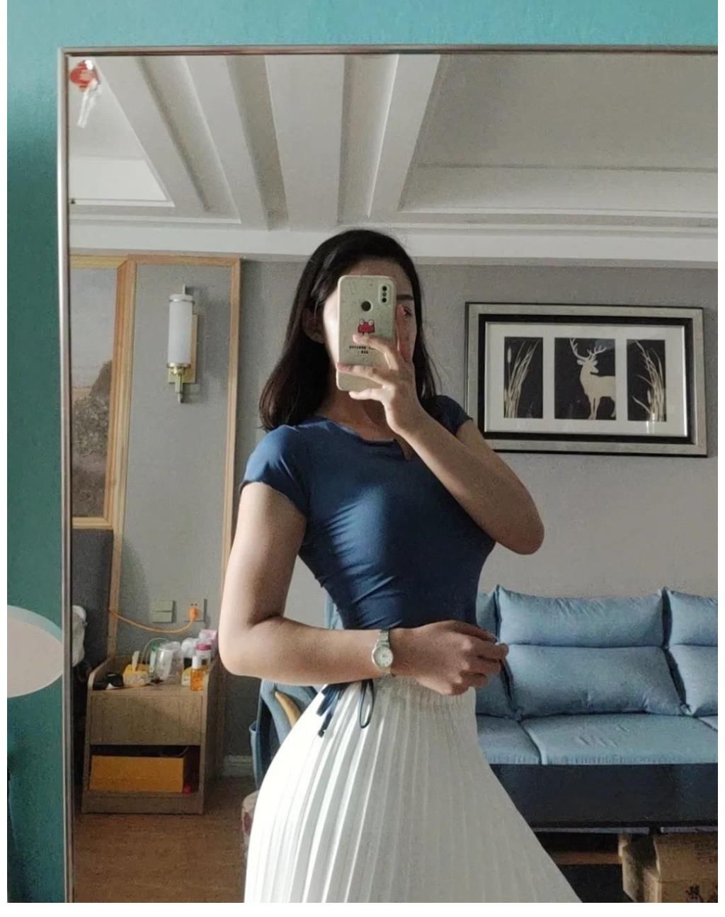 小姐姐|河北00后运动博主,稚嫩面孔,魔鬼身材,网友:太迷人了