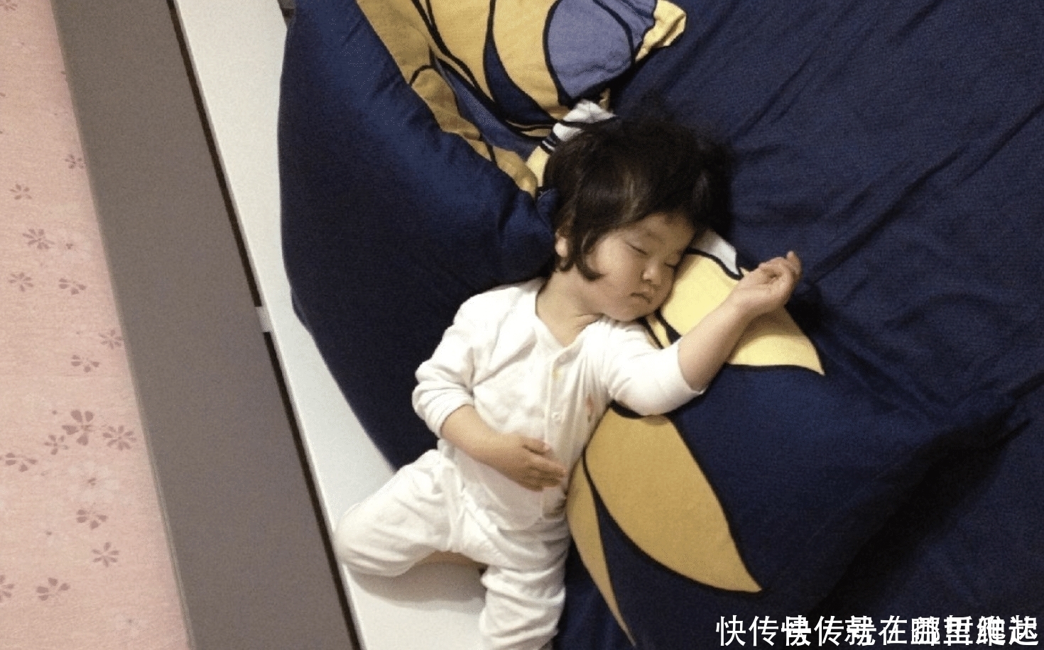 孩子|睡枕头的孩子和不睡枕头的孩子,有哪些不同?区别还不小