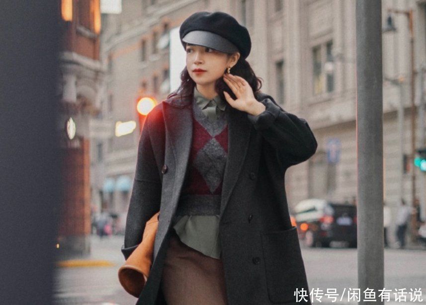 冬天别只知道羽绒服,穿大衣才高级更显气质,看看三木博主就知道