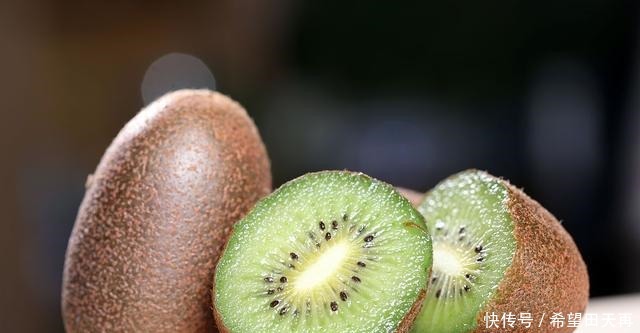 水果会伤胃医生提醒胃不好少吃这4种水果,或许对胃有帮助