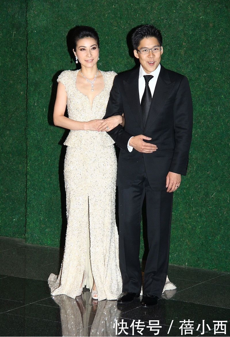 一身|我被郭晶晶的“豪门气质”迷住了,一身高调打扮,比平常高贵多了