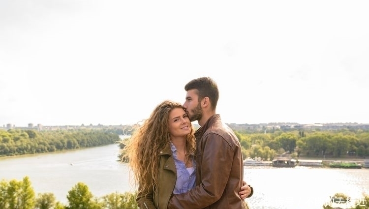 包容|人到中年，想要夫妻生活更和谐，需要做到这“三要”