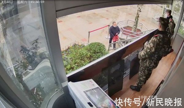 公安|55岁男子喝农药轻生，武警公安联手施救