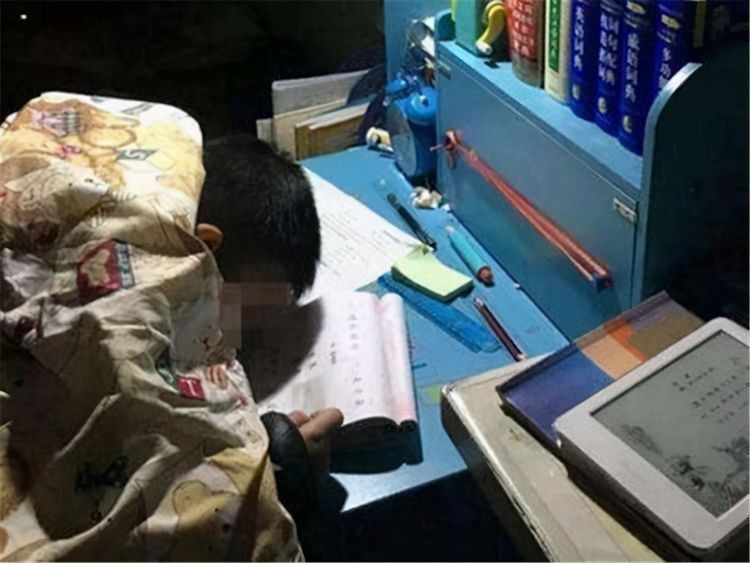 好好学习|“妈妈,我睡一分钟就好”,话音未落,孩子的眼睛就永远闭上了