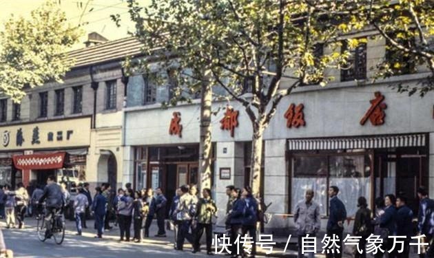 百货商场|80年代上海老照片，繁华的南京路、时尚的女青年，你还认得吗！