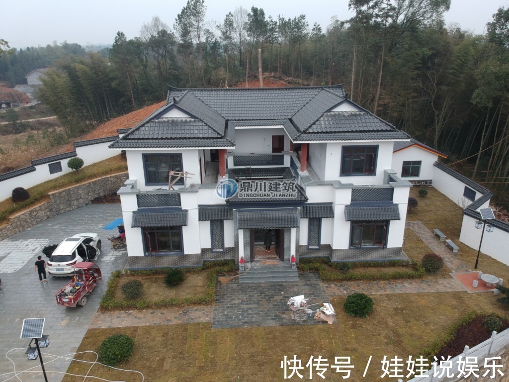 砖混|他花70万在乡下建四合院,庭院曲径幽深,堪比王府豪宅!