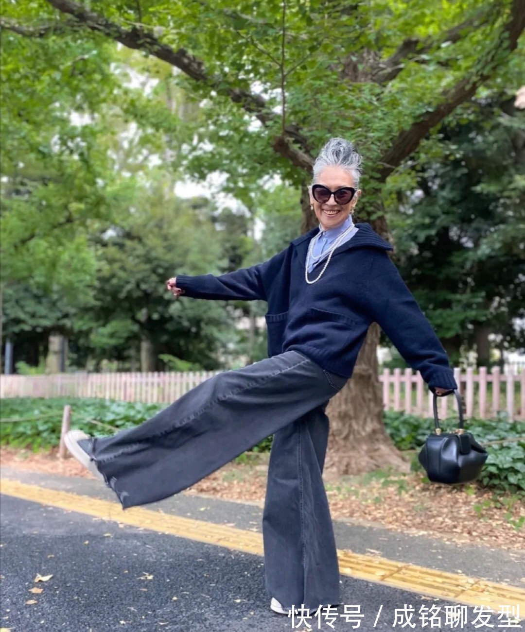 内藤朝美|年龄大不是不打扮的借口,看看这位71岁奶奶的穿搭,又潮又有个性