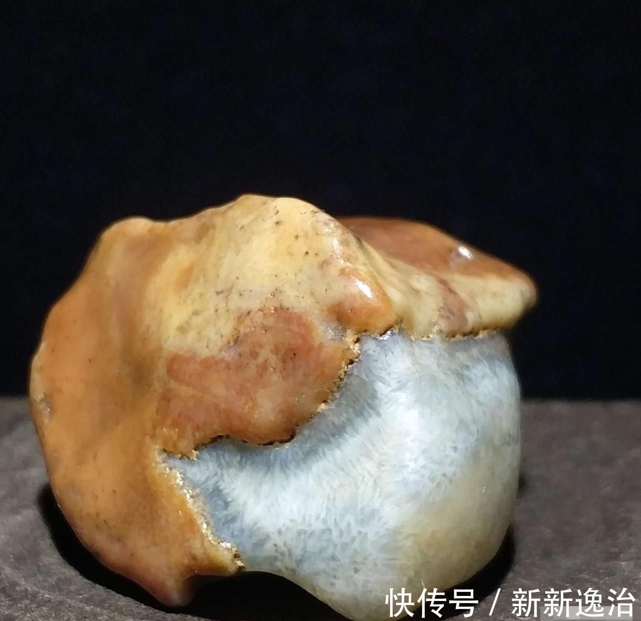 艺术品&大自然奇石是珍贵的艺术品,质朴与美丽共存,形状颜色怪异价值高