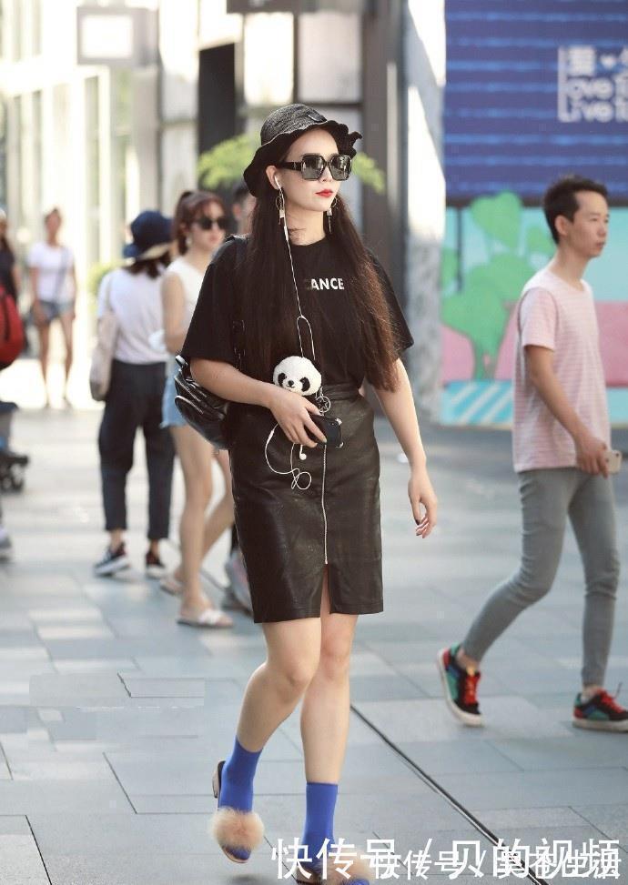高跟鞋|穿搭新潮的美女,一身清爽的穿搭,运动感十足