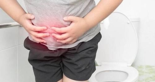 癌肿|排便不畅,是肠癌吗?医生:符合3个标准,尽早去医院检查一下