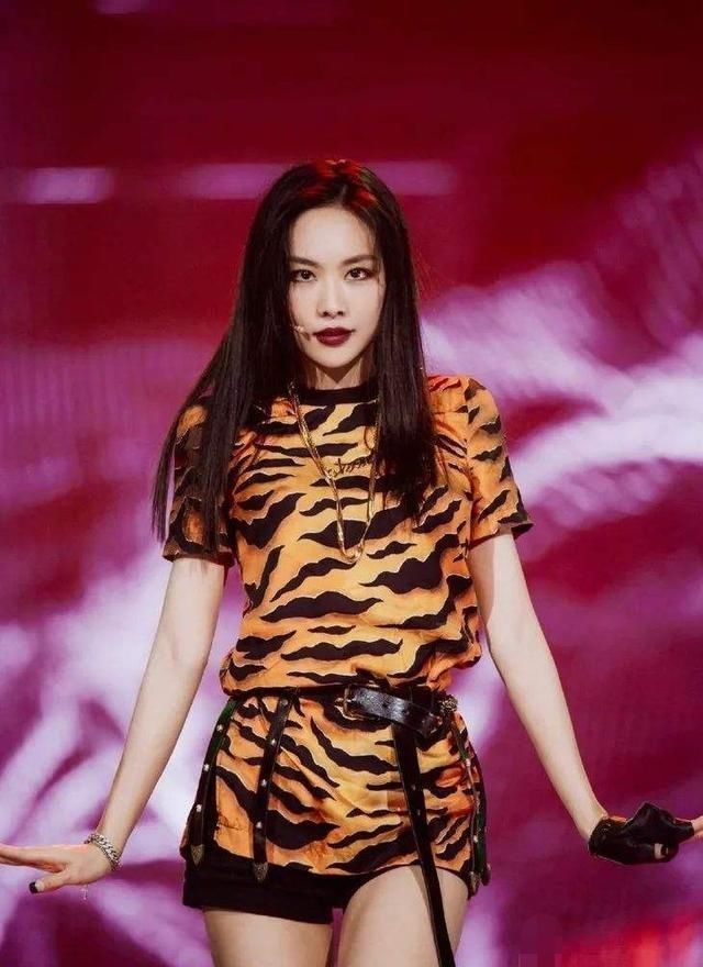 万茜|万茜宁静皆让位,《浪姐》力捧c位终于浮出水面