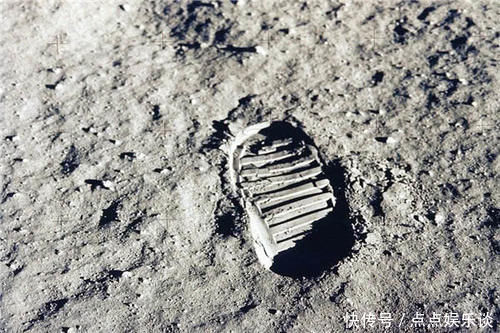 空间站 在太空漂了311天,全球最倒霉宇航员,回到地球发现国家没了