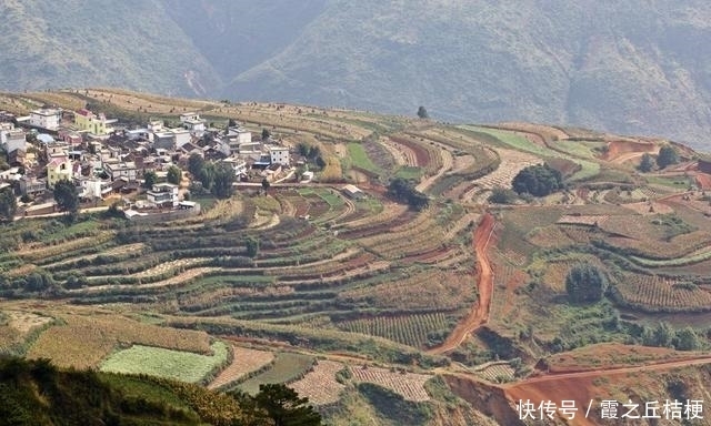 神奇的土地，浓烈的色彩，完美的线条，东川红土地