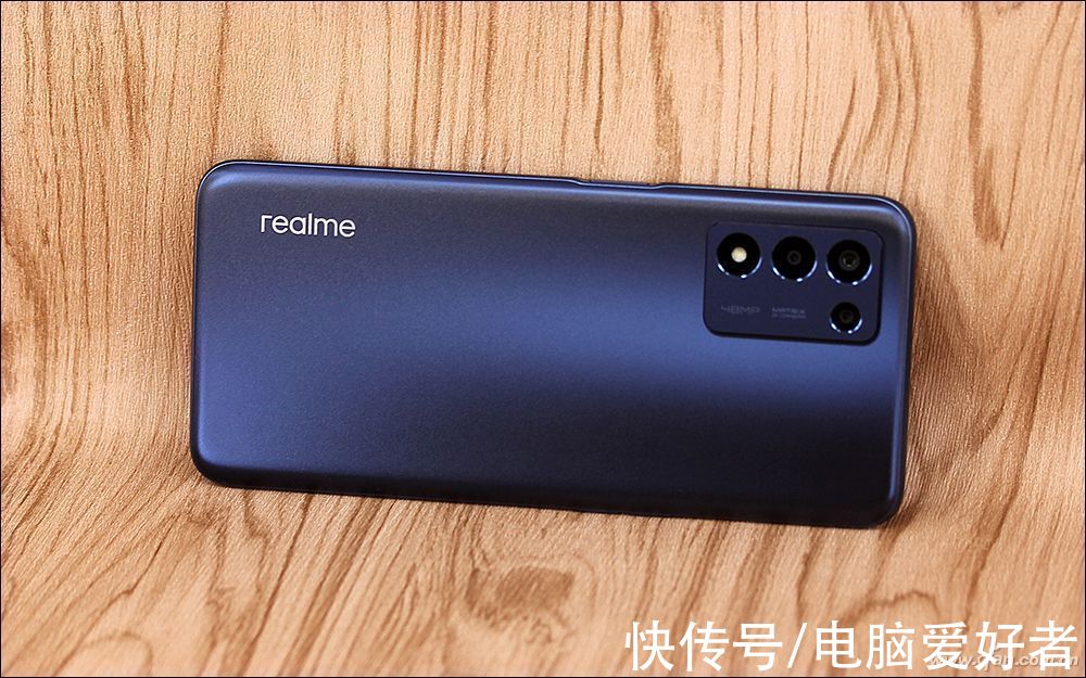 人像|冲击双十一极致性价比！realme真我Q3s评测