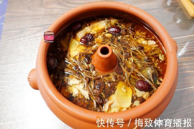 汽锅|炖鸡汤,鸡肉焯不焯水?记住这3点,鸡汤味浓不油腻,鸡肉不发柴